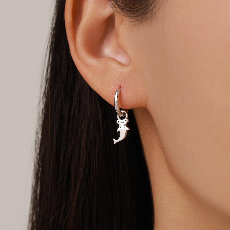 Mismatched Kawaii Hammerhead Shark and Manta Ray Huggie Hoop Earrings in Sterling Silver, Gold or Rose Gold, Asymmetric and Detachable image 7