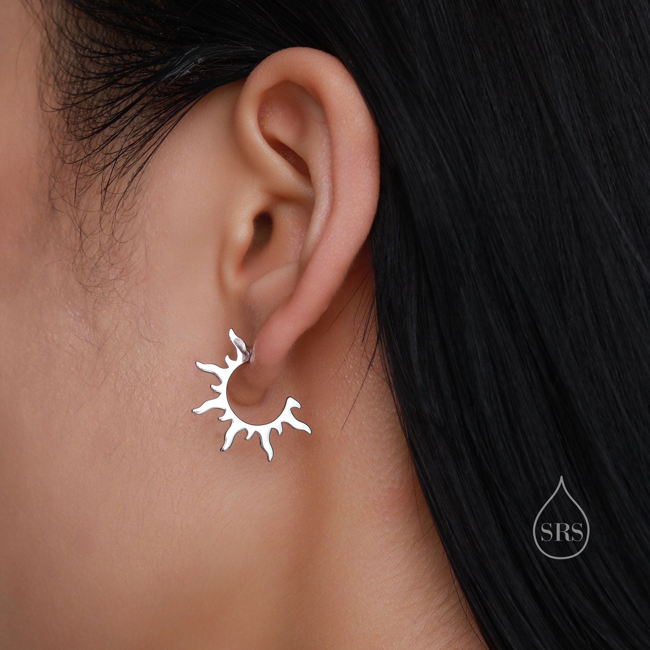 Sun Burst Creolen aus Sterling Silber, Sonnenstrahl Creolen, Sunburst Hoop Ohrringe, Sonnen Ohrringe