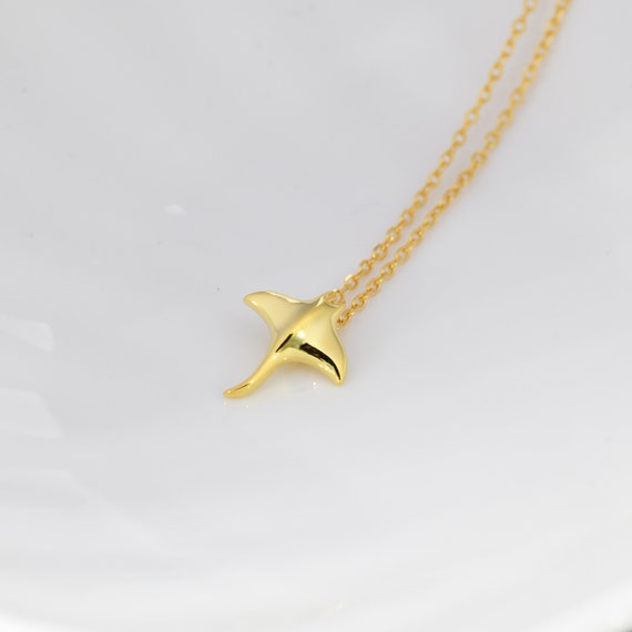 Collana Con Ciondolo Manta Ray – Gioiello A Forma Di Razza In Rame Color Argento Per Amanti Del Mare