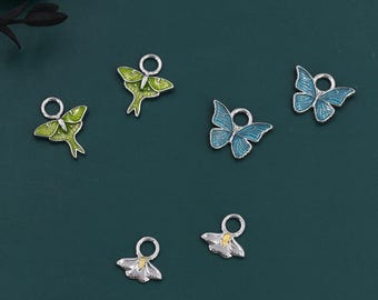Ciondoli a forma di farfalla e falena per orecchini a cerchio Huggie in argento sterling, venduti in coppia, ciondoli a forma di insetto per orecchini a cerchio