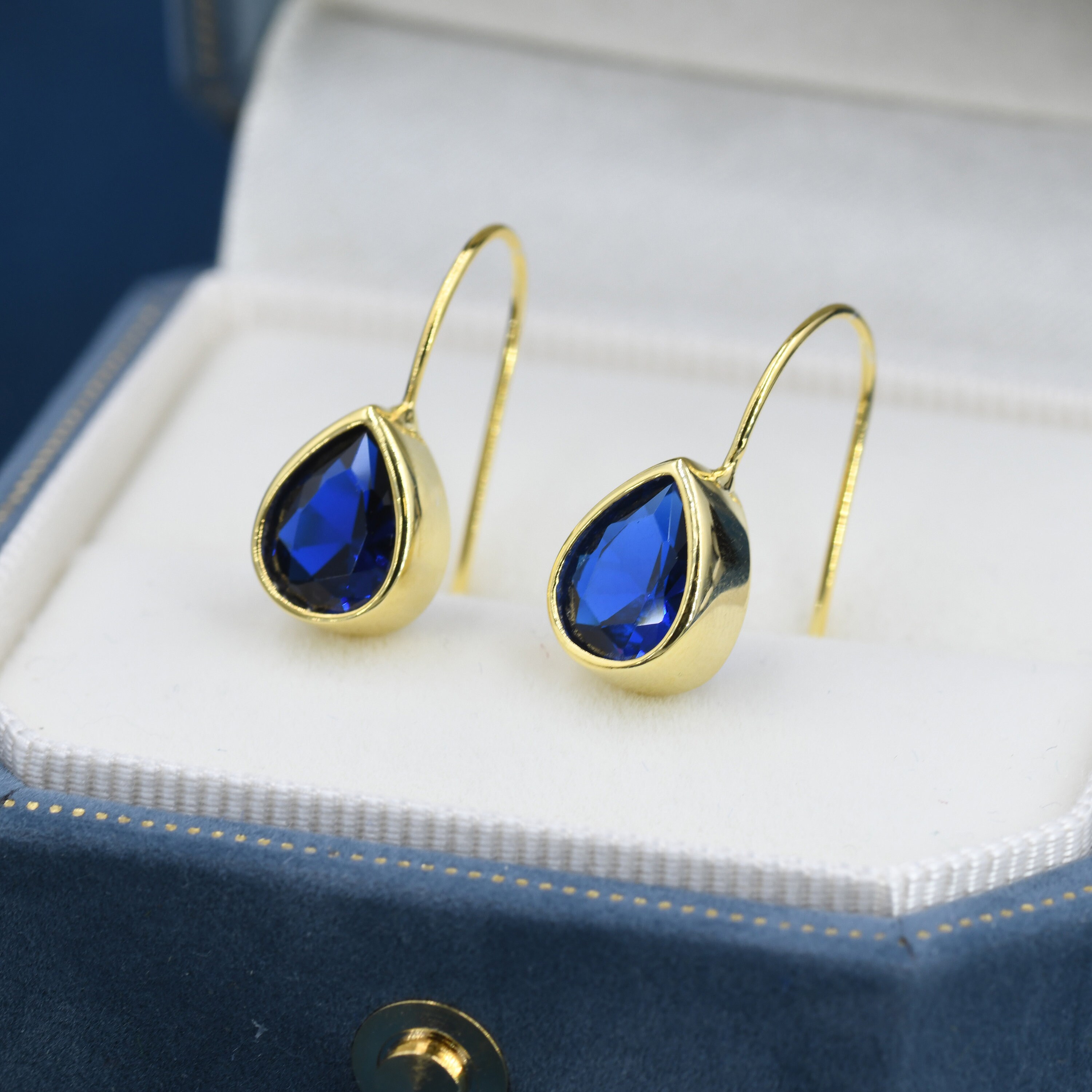 Orecchini a cerchio con goccia d'acqua in argento sterling 925 Orecchini a cerchio con goccia d'acqua in argento sterling 925