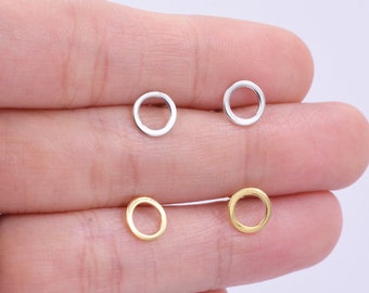 Orecchini a bottone a cerchio aperto in argento sterling, argento e oro, gioielli geometrici delicati e delicati, design minimalista