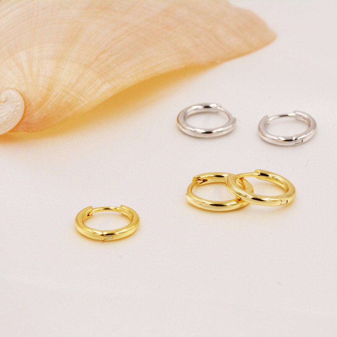Mini Huggie Hoops- Big Flirt main image 1