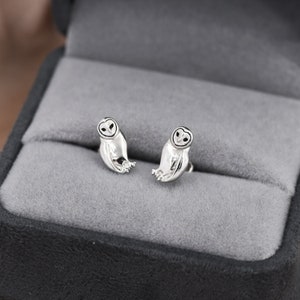 Barn Owl Stud Earrings in Sterling Silver, Owl Bird Earrings, Nature Inspired Animal Earrings image 5