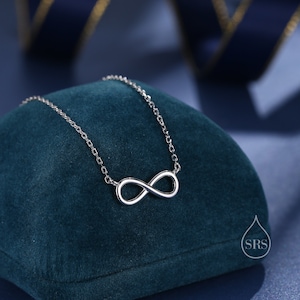 Tiny Infinity Symbol Pendant Necklace in Sterling Silver, Cute Infinity Necklace, Silver Infinity Necklace