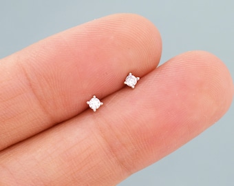 Extra kleine CZ Stud Oorbellen in Sterling Zilver, nauwelijks zichtbare Stud Oorbellen, 2mm kristallen oorbellen, kleine kristallen oorbellen