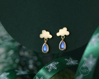 Dainty Cloud y Moonstone Raindrop Stud Pendientes en plata de ley, plata u oro, pendientes de nube, pendientes de gota de piedra lunar