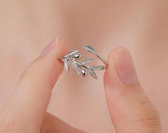 Olive Leaf with Olive Ring in Sterling Silver, Adjustable Size, Olive Branch Botanical Jewellery, Olive Fruit Ring