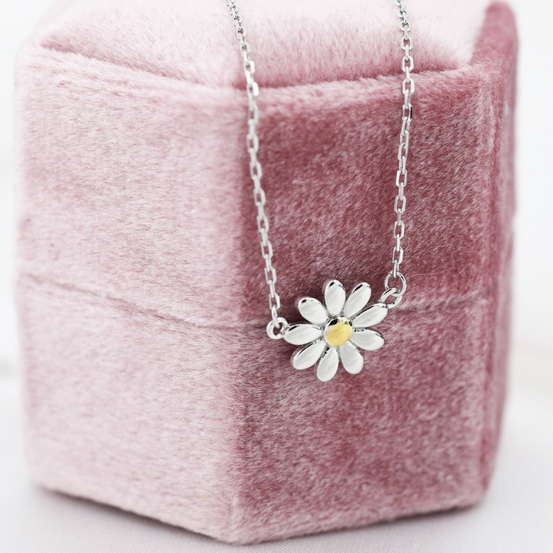 Collier pendentif petite marguerite en argent sterling, collier fleur marguerite, bijoux inspirés de la nature image 6