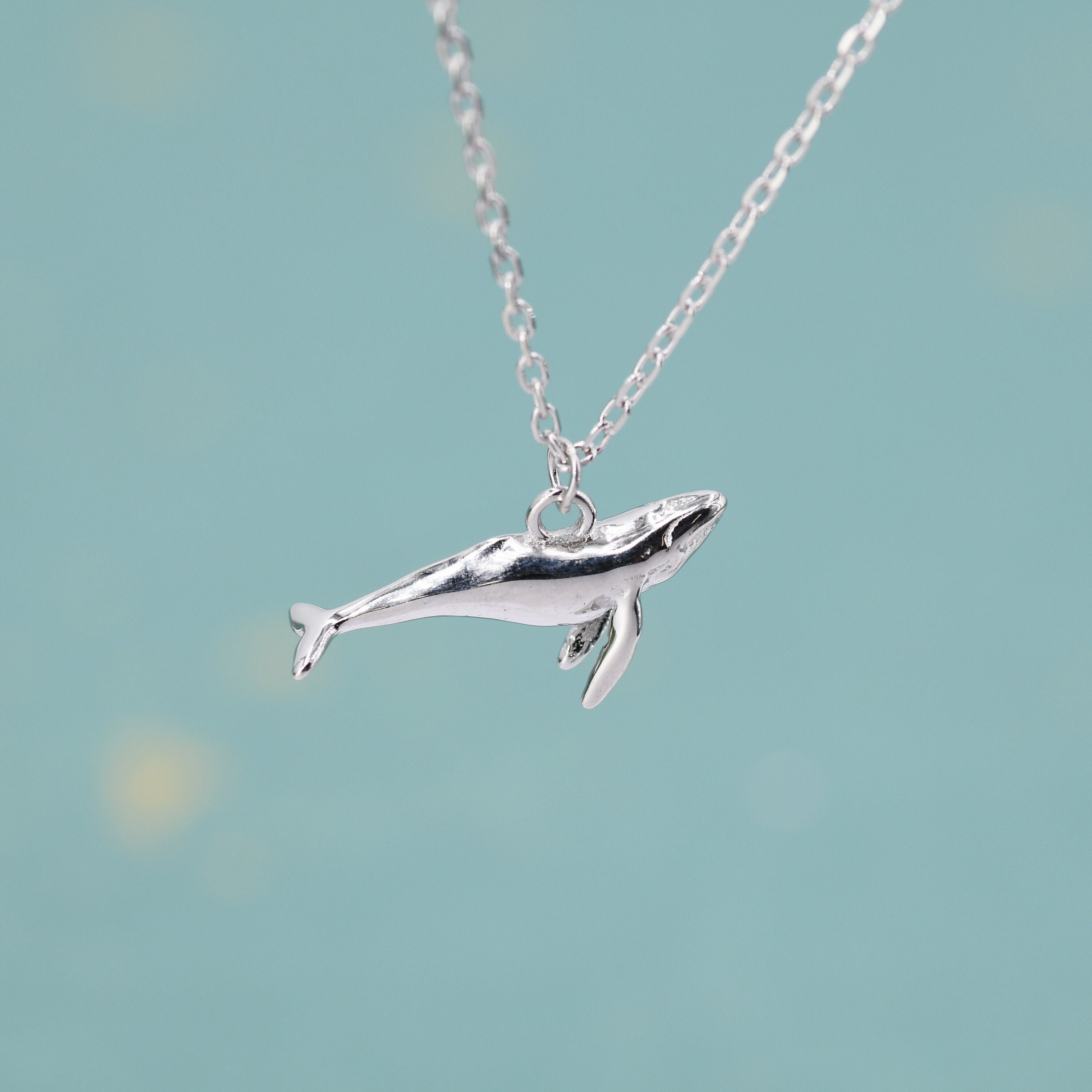 Winzige 3D Wal Anhänger Halskette in Sterling Silber, Silber oder Gold oder Rosegold Finish, Zierliche Wal Fisch Halskette, Wal Halskette