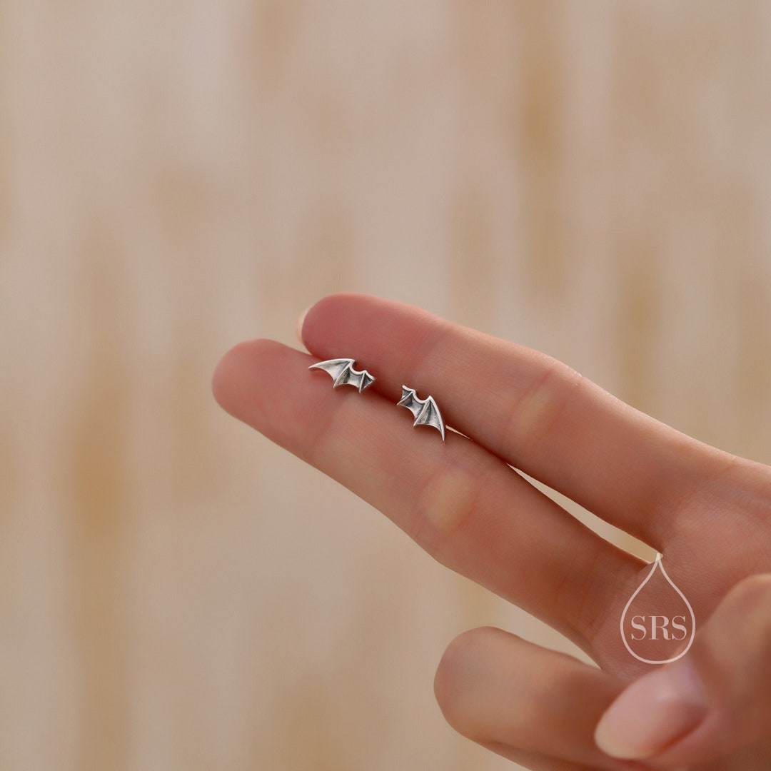 Tiny Bat Wing Stud Earrings in Sterling Silver, Silver or Gold or Rose Gold, Demon Wing Earrings, Devil Wing Earrings, Oxidised Silver - Etsy Japan