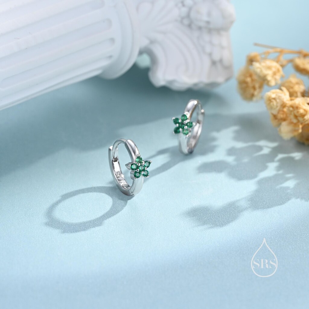 Orecchini A Cerchio Argento 925 Con Zirconia – Creoli Sleeper Diametro 18mm, Leggeri E Brillanti, Confezione Regalo