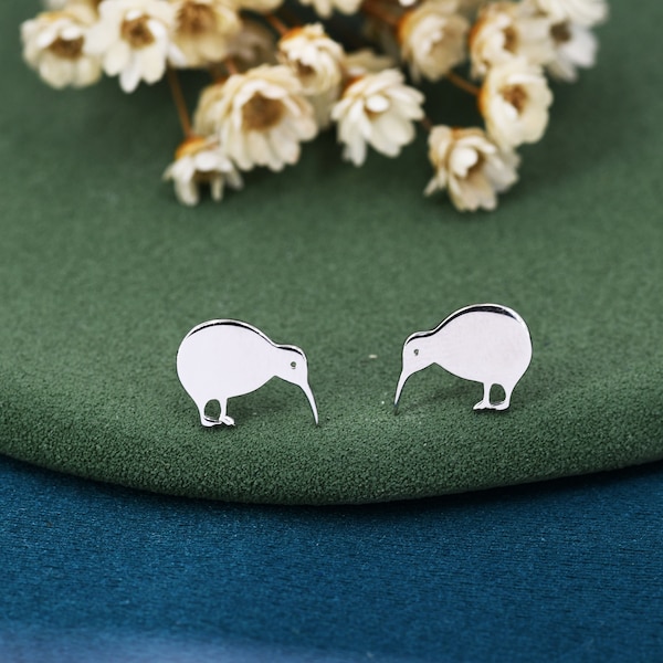 Boucles d’oreilles Kiwi Bird Stud en argent sterling, Cute Fun Quirky, Cadeau de bijoux pour elle, Amoureux des animaux, Inspiré de la nature, Originaire de Nouvelle-Zélande