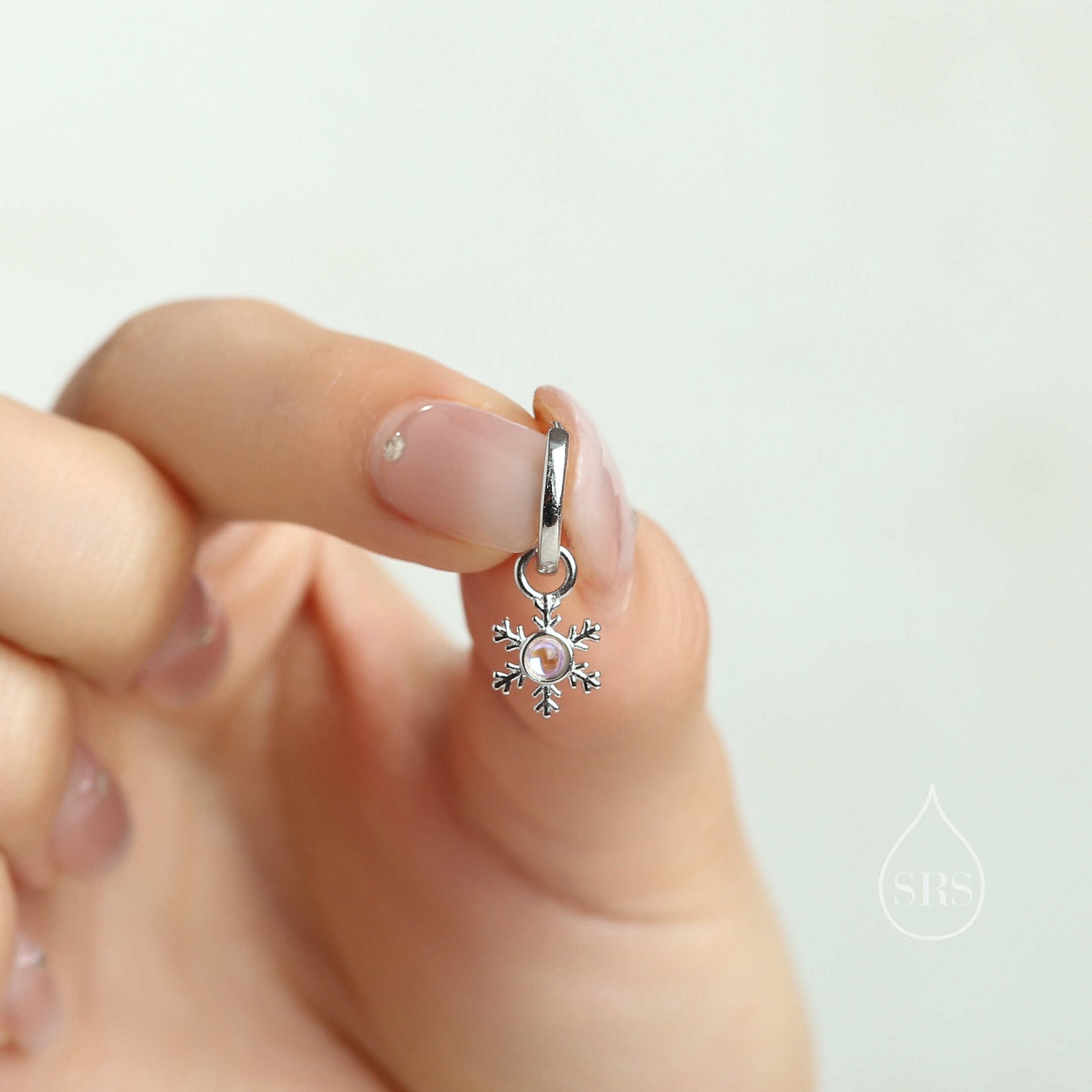 Orecchini con pietra di luna in argento sterling 925. Orecchini a cuore