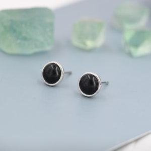 スターリングシルバー製、本物のブラックオニキススタッドピアス、4mmまたは6mm、カボションベゼルスタッドピアス