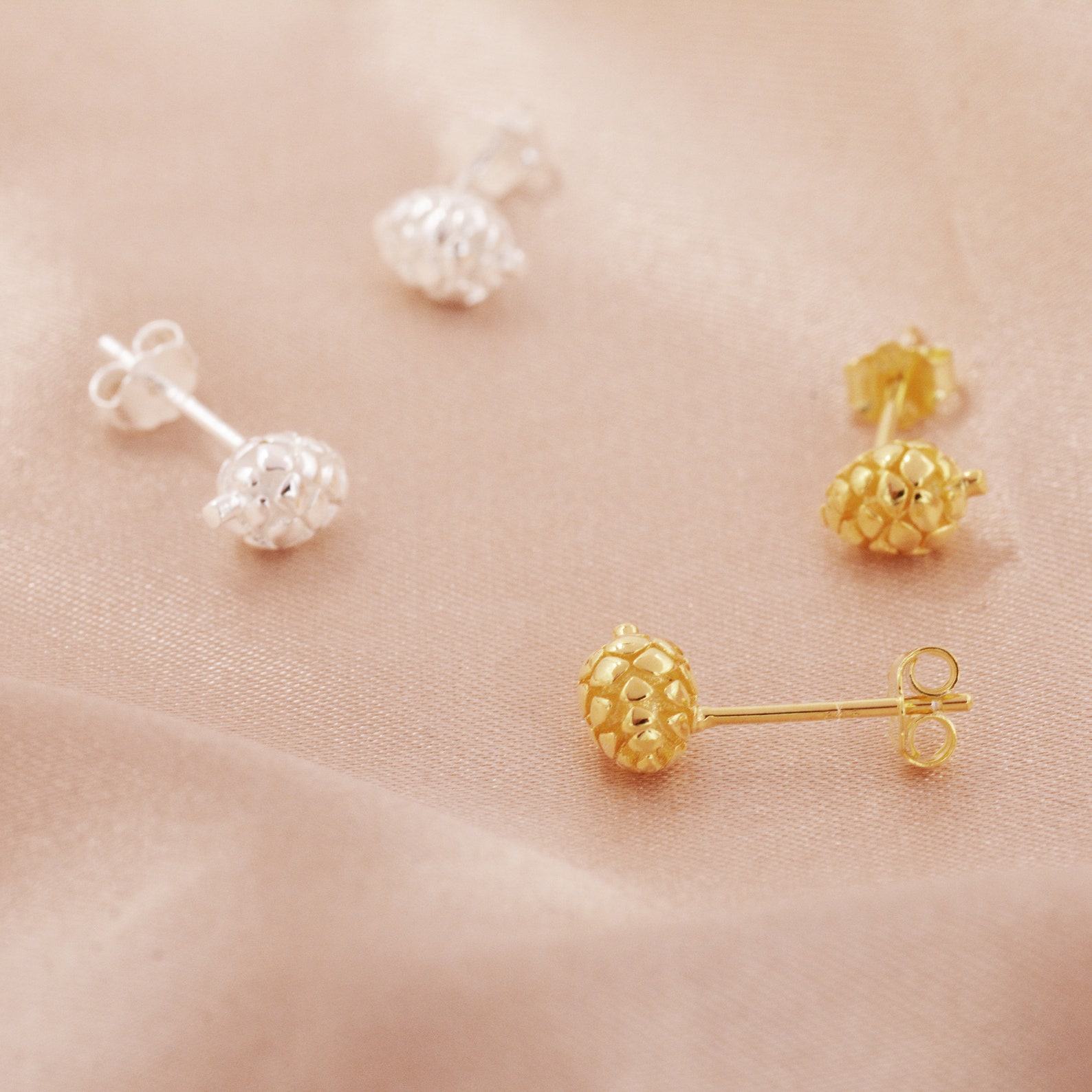 Sterling Silver Cone Stud Earring main image 0