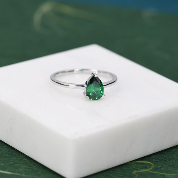 1 Carat Emerald Green CZ Pear Cut Ring in Sterling Silver, 5x7mm Green Zircon Ring, US Size 5-8, Droplet Ring, May Birthstone