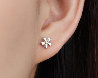 Tiny Little Forget-me-not Flower Stud Earrings in Sterling Silver, Cute Flower Stud, Tiny Flower Earrings, Floral Earrings