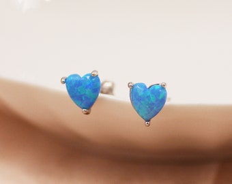 Details about / .925 Sterling Silver 6 MM Heart-shaped Light Blue CZ Post Stud Earrings MSRP $67