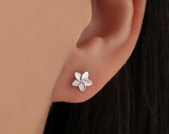 Borchie Plumeria Hawaiana Argento 925 Czc Rosa Orecchini A Fiore Plumeria Hawaiana In Argento Sterling 925 Con Zirconi Rosa - Borchie 12mm Borchie Argento Sterling 925 Con Zircone