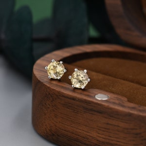 Orecchini a bottone in vero citrino giallo in argento sterling, orecchini in citrino da 5 mm, orecchini in cristallo di citrino a sei punte