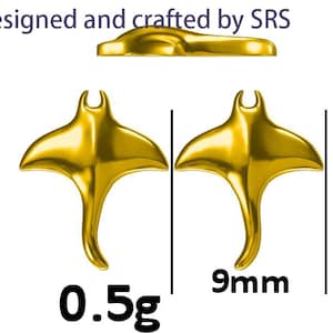 May include: A pair of gold-colored earrings shaped like manta rays. Each earring measures 9mm and weighs 0.5g.