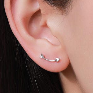 Minimalist Curved Arrow Crawler Earrings in Sterling Silver, Silver or Gold or Rose Gold, Minimalist Geometric, Arrowhead Ear Climbers