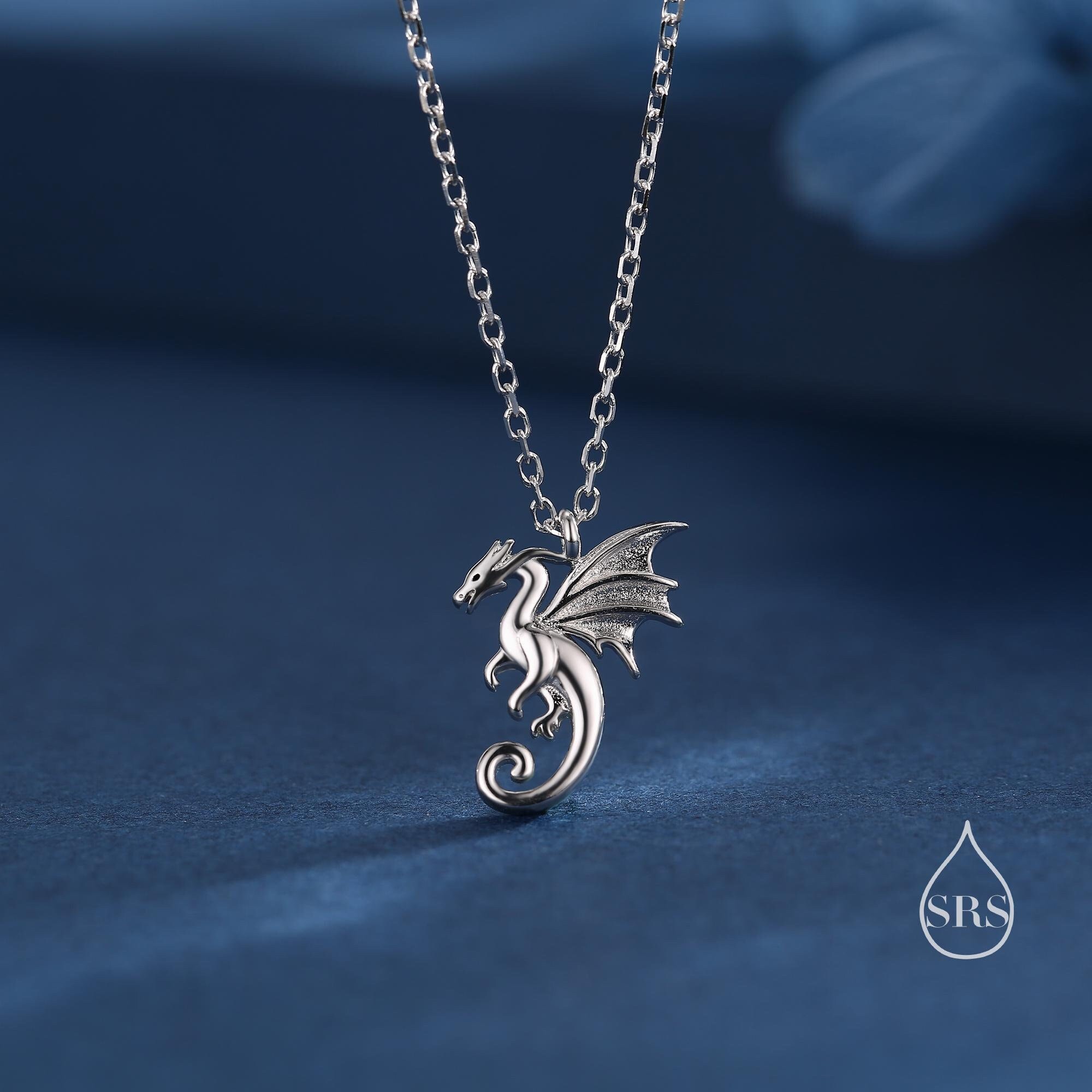 Collier Dragon Bleu Avec Émaux & Strass - Longueur 60 Cm - Neuf Avec Étiquette