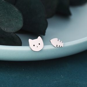 Mismatched Cat and Fishbone Stud Earrings in Sterling Silver, Asymmetric Cat and Fish Earrings, Cute Cat Lover Earrings