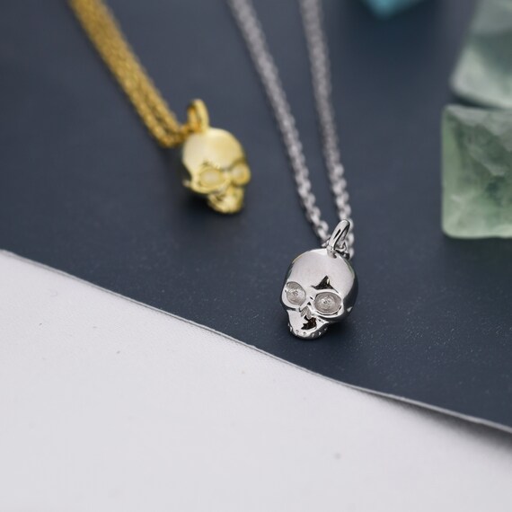 Small skull necklace online