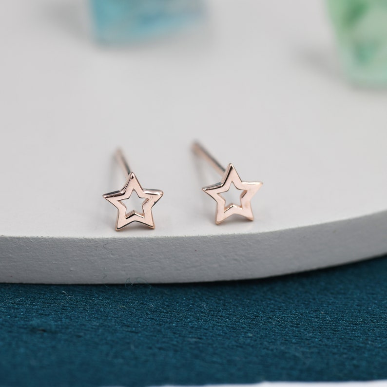 Very Tiny Sterling Silver Tiny Little Open Star Cutout Stud Earrings, Silver, Gold or Rose Gold, Cute and Fun Jewellery zdjęcie 3