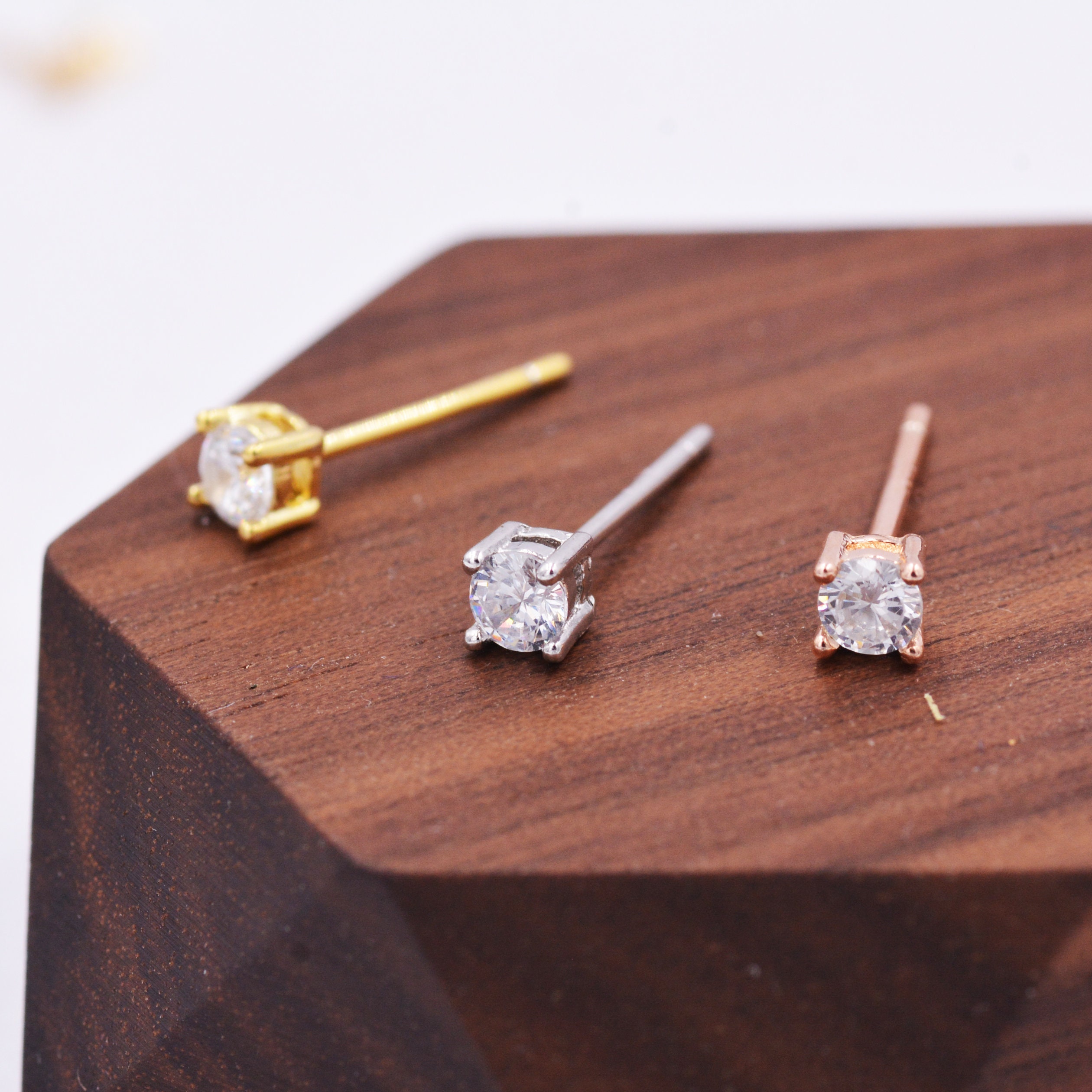 Daesar Silver Plated Stud Earrings Silver Earring Blue CZ Flower Earring Heart Earrings CZ Earring Daesar Silver Plated Stud Earrings Silver Earring Blue CZ Flower Earring Heart Earrings CZ Earring
