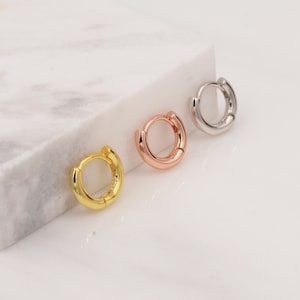 Minimalistische Huggie-Creolen in Sterling Silber, 6 mm und 8 mm Clicker Creolen, Rosegold oder Gold, einfache Sleeper Hoop Ohrringe, schlichte Creolen