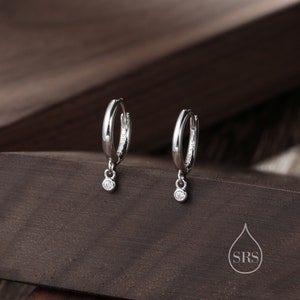 Aros Huggie de 2 mm con circonita cúbica y diamantes en plata de ley, plata u oro, aros extra pequeños con circonita cúbica.