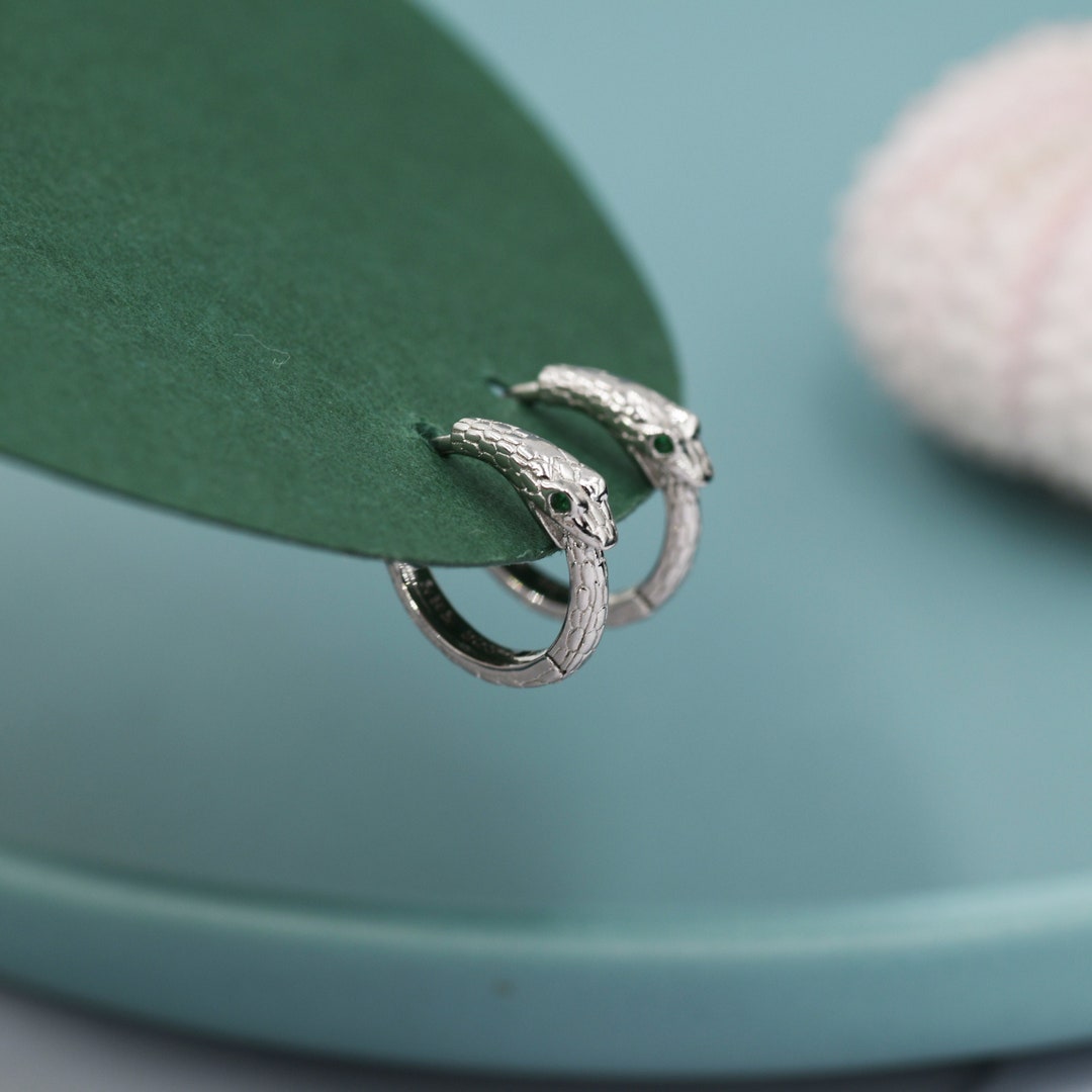 OUROBOROS SIGNET PIERCE – h'eres