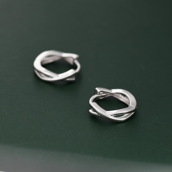 Sterling Silver Delicate Braided Huggie Hoops, Mini Twist Hoops, Intertwining Hoop Earrings, Dainty Huggie Hoops Earrings, Mobius Hoops