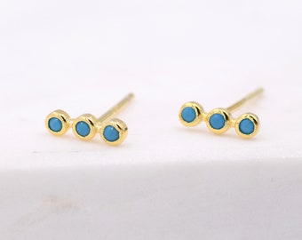 Petites puces d'oreilles barre turquoise en argent sterling, argent ou or, boucles d'oreilles trois points, boucles d'oreilles barre bleue