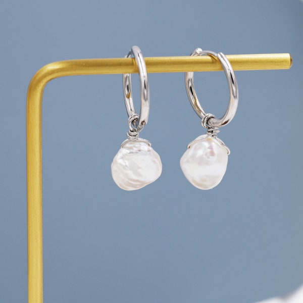 Créoles pendantes avec perles baroques de forme irrégulière en argent sterling, boucles d'oreilles créoles en nacre pétales amovibles 12 mm, perles de keshi