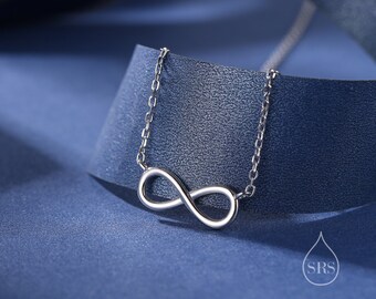Collana con ciondolo a forma di simbolo dell' infinito con