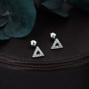 Petite paire de boucles d'oreilles triangulaires ouvertes en argent sterling, or rose, argent, boucles d'oreilles à fond vissé - hélice, cartilage, conque, tragus