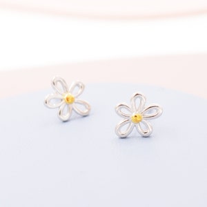 Dainty Forget-me-not Flower Stud Earrings in Sterling Silver Floral Blossom Flower Stud Earrings Nature Inspired image 7