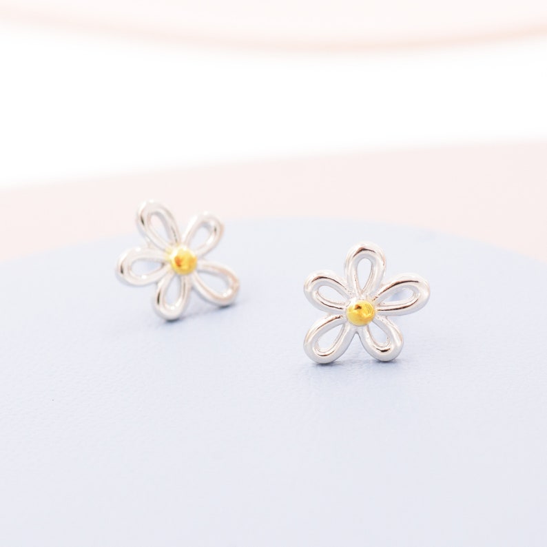 Zierliche Vergissmeinnicht Blumen Ohrstecker in Sterling Silber Floral Blossom Blumen Ohrstecker Natur Inspiriert Bild 7