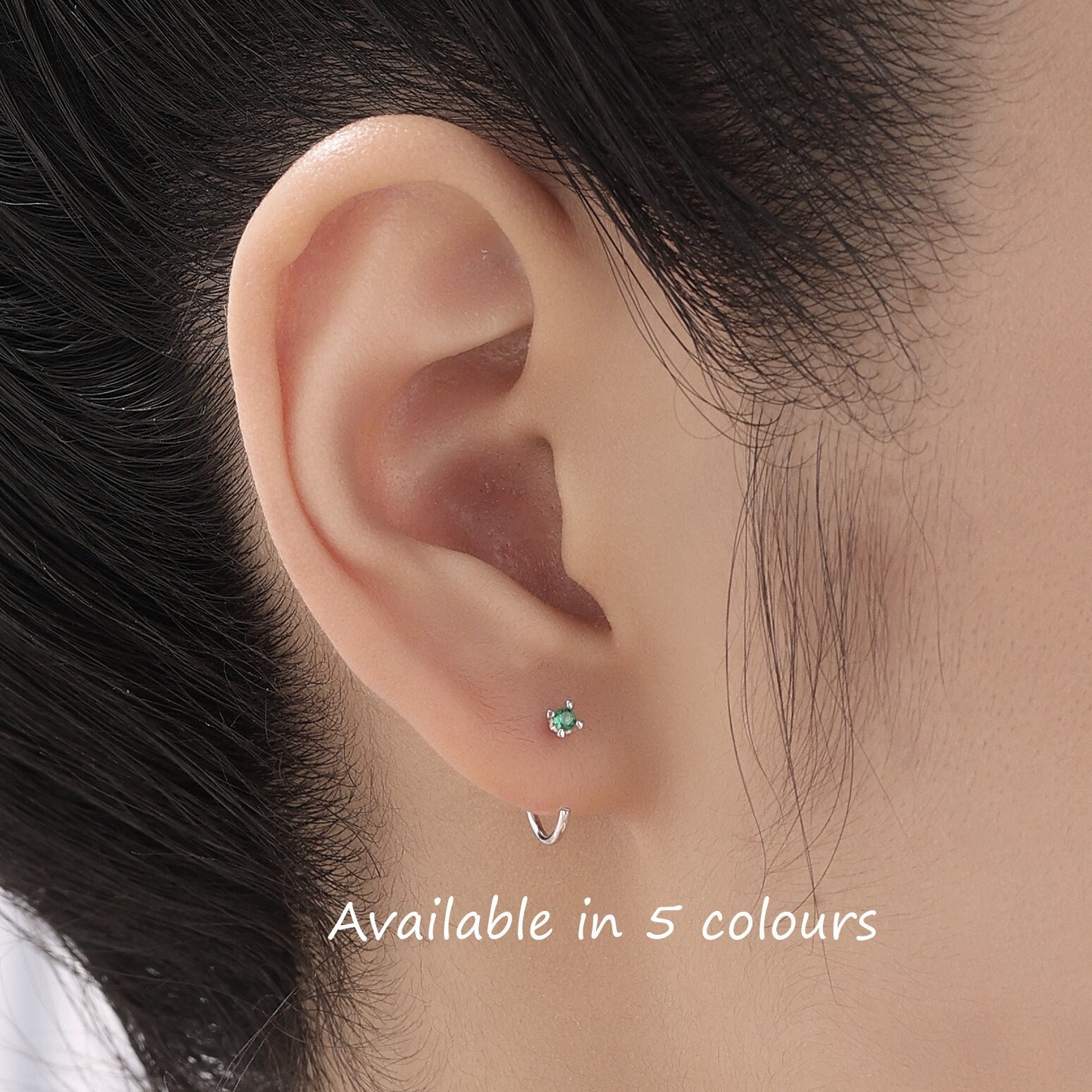 極小スターリングシルバー 2mm CZ ハギーフープイヤリング、シルバーまたはゴールド、ミニマルCZオープンハギー、CZオープンフープ、スターリングシルバーのCフープ