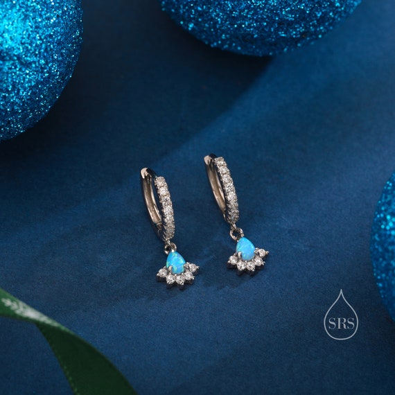 Orecchini Stella Opale Blu Orecchini A Cerchio Huggie Con Stella E Opale Blu - Pendente Celeste, Argento 900, Nuovi Con Etichette Orecchini Donna Blu E Argento