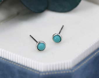 Pendientes de botón de turquesa verde de plata esterlina, 3 mm, botón de piedra preciosa turquesa genuina, bisel, estilo minimalista, piedra natal de diciembre