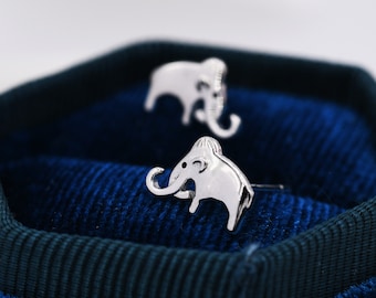 Pendientes Mammoth Elephant Stud en plata de ley, pendientes de animales inspirados en la naturaleza