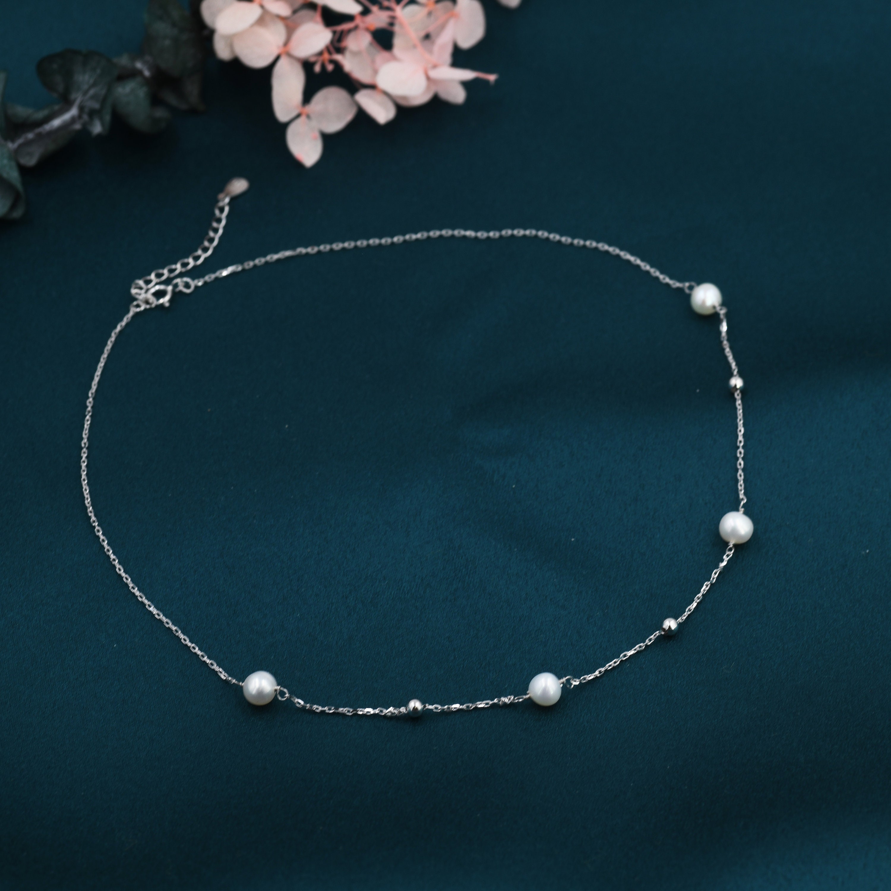 Genuine Pearl Choker Necklace in 