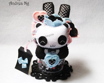 Pastelkleurige Tokyo Pop Panda Parfait Pluche: kawaii bureaudecoratie - cadeau pandakop