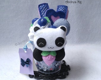 Blaubeer Macaron Panda Parfait: Beeren Dessert Tasse - Gefilzte Tiere Plüsch