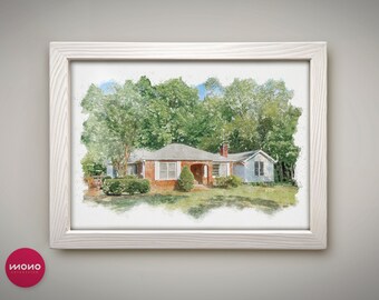 Puede incluir: Una pintura de acuarela de una casa de ladrillo con moldura blanca y un césped verde. La casa está rodeada de árboles y arbustos. La pintura está enmarcada en un marco blanco.